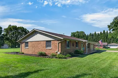 201 Brookside Drive, New Carlisle, OH 45344 - Photo 5