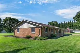 201 Brookside Dr, New Carlisle, OH 45344 - Photo 5