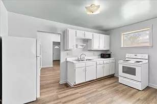 504 N Detroit St, Bellefontaine, OH 43311 - Photo 13