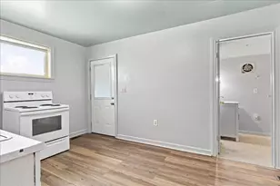 504 N Detroit St, Bellefontaine, OH 43311 - Photo 15
