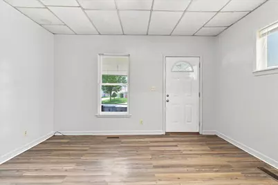 504 N Detroit Street, Bellefontaine, OH 43311 - Photo 9