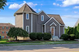 640 W Main St, Tipp City, OH 45371 - Photo 1
