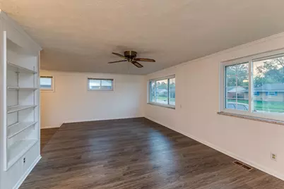 705 Kirkwood Drive, Vandalia, OH 45377 - Photo 5