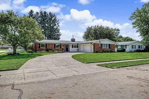 1232 Marietta Dr, Fairborn, OH 45324 - Photo 3