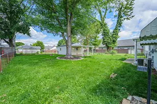 916 S Crawford St, Troy, OH 45373 - Photo 9
