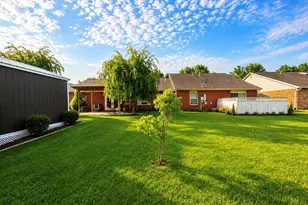 1135 Kensington Ln, Celina, OH 45822 - Photo 3