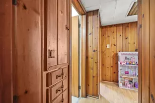 303 Washington St, Wapakoneta, OH 45895 - Photo 27