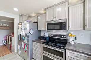 303 Washington St, Wapakoneta, OH 45895 - Photo 13