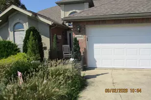2000 Indian Ridge Dr, Piqua, OH 45356 - Photo 3