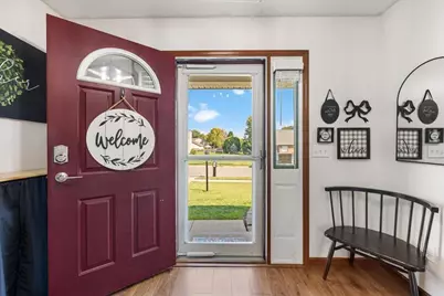 176 Locust View Way, Troy, OH 45373 - Photo 5