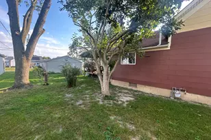 521 W Wayne St, Celina, OH 45822 - Photo 13