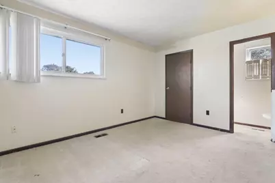 2430 W Choctaw Drive, London, OH 43140 - Photo 15