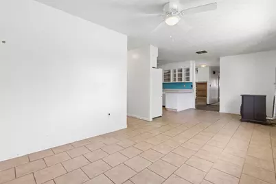 2430 W Choctaw Drive, London, OH 43140 - Photo 7