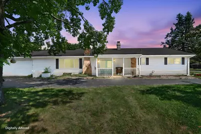 2430 W Choctaw Drive, London, OH 43140 - Photo 1