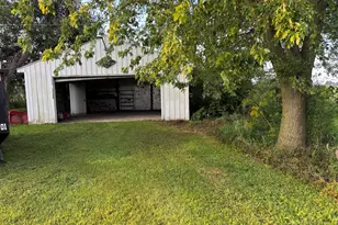 5776 Greenville-Palestine Rd, Greenville, OH 45331 - Photo 3