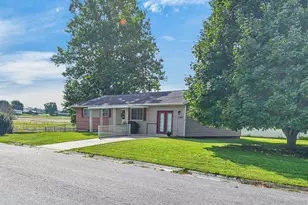 1137 Michigan St, Bellefontaine, OH 43311 - Photo 1