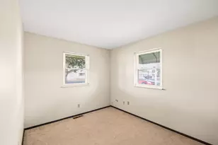 549 Forrest Ln, Troy, OH 45373 - Photo 13