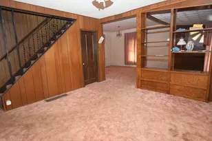 218 Sara St, Urbana, OH 43078 - Photo 7