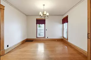 410 E Pearl St, Wapakoneta, OH 45895 - Photo 9