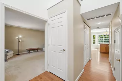 660 Golf View Court, Vandalia, OH 45377 - Photo 7