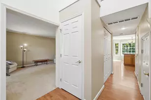 660 Golf View Ct, Vandalia, OH 45377 - Photo 7