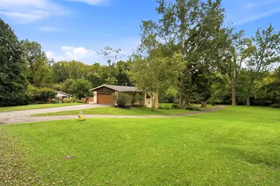 2351 S Linda Drive, Bellbrook, OH 45305 - Photo 7