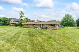 845 Burnside Dr, Tipp City, OH 45371 - Photo 47