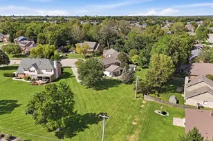 820 Juniper Ct, Tipp City, OH 45371 - Photo 5