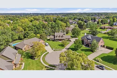 820 Juniper Court, Tipp City, OH 45371 - Photo 3