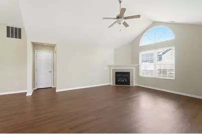4706 Cobblestone Drive, Tipp City, OH 45371 - Photo 7