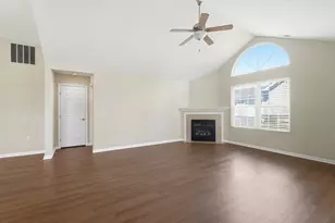 4706 Cobblestone Dr, Tipp City, OH 45371 - Photo 7