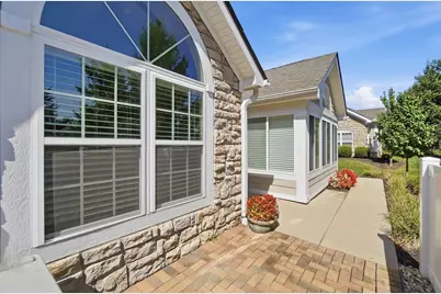4706 Cobblestone Drive, Tipp City, OH 45371 - Photo 5