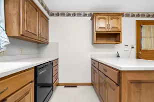 250 W Geneva St, Dunkirk, OH 45836 - Photo 9