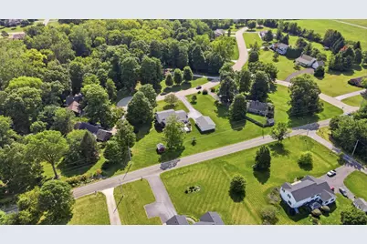 1667 Bending Tree Drive, New Carlisle, OH 45344 - Photo 5