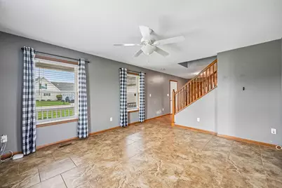800 McKees Mill, New Carlisle, OH 45344 - Photo 5