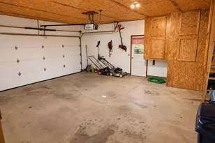 201 West St, Jackson Center, OH 45334 - Photo 27
