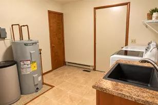 201 West St, Jackson Center, OH 45334 - Photo 21