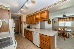 1039 Heathwood Dr, Englewood, OH 45322 - Photo 9
