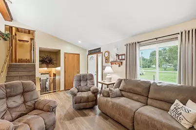 4025 Penny Pike, Springfield, OH 45502 - Photo 7