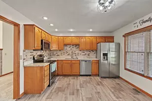 3241 Sioux Dr, Piqua, OH 45356 - Photo 9