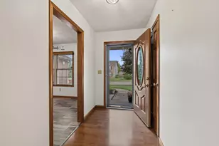 3241 Sioux Dr, Piqua, OH 45356 - Photo 5