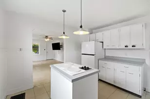 1017 Weng Ave, Dayton, OH 45420 - Photo 17