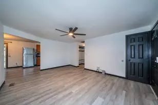 7701 Shepherdess Dr, Huber Heights, OH 45424 - Photo 5