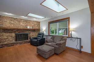 1874 Willowgreen Dr, Beavercreek, OH 45432 - Photo 9