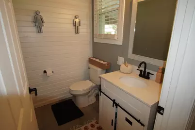 210 E Mechanic Street, Wapakoneta, OH 45895 - Photo 29