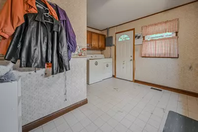 2450 Mayfair Drive, Springfield, OH 45505 - Photo 7