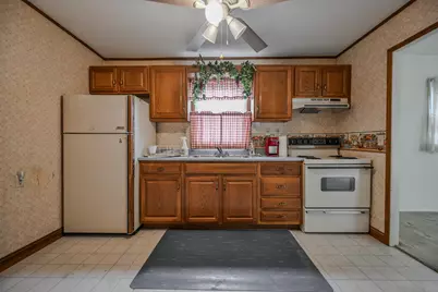 2450 Mayfair Drive, Springfield, OH 45505 - Photo 9