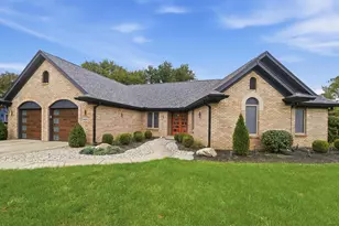1665 Haley Dr, Dayton, OH 45458 - Photo 5