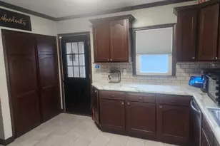 261 N Spruce St, Saint Marys, OH 45885 - Photo 3