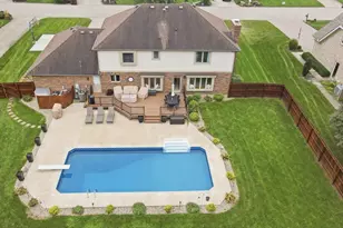 2091 Canterbury Ct, Troy, OH 45373 - Photo 5